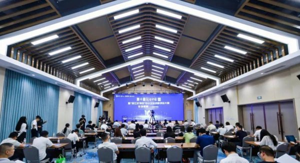 股票学习网 以“痛点创新”讲好故事，AI创新盛宴热烈上演